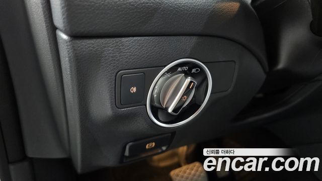 Mercedes-Benz CLA-Class 2018 — photo 19