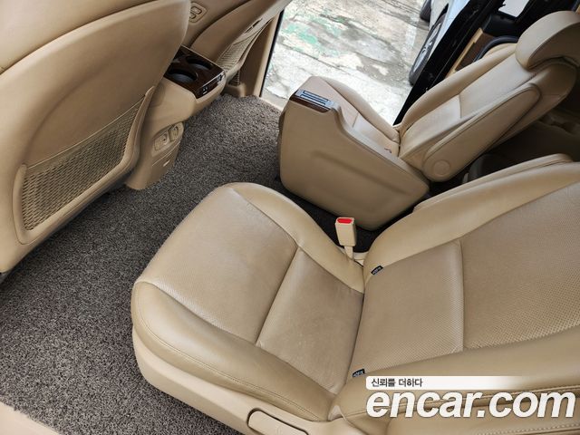 Kia Canival 2017 — photo 16
