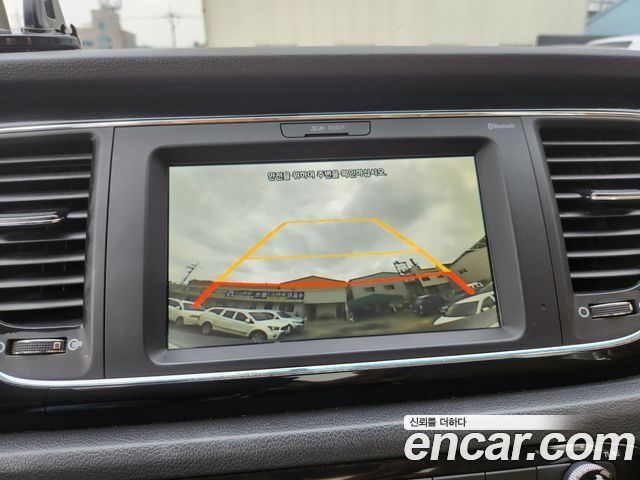 Kia Canival 2017 — photo 19