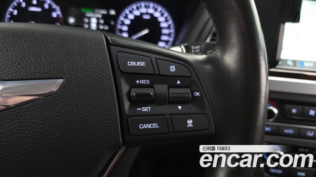 Hyundai Genesis 2016 — photo 17