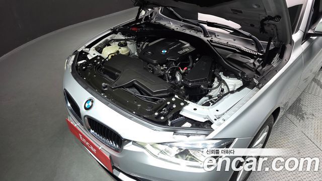 BMW 3-Series 2016 — photo 6