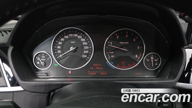 BMW 3-Series 2016 — photo 8