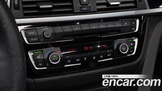 BMW 3-Series 2016 — photo 18