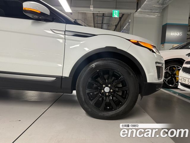Land Rover Range Rover Evoque 2016 — photo 9