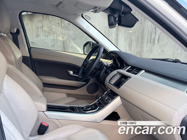 Land Rover Range Rover Evoque 2016 — photo 11