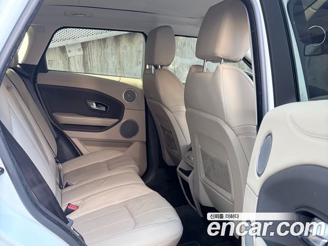 Land Rover Range Rover Evoque 2016 — photo 12
