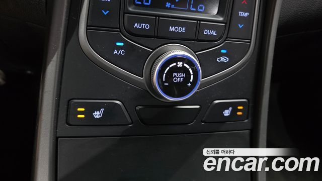 Hyundai AVANTE 2016 — photo 17
