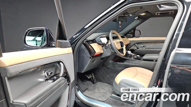 Land Rover Range Rover Sport 2023 — photo 13