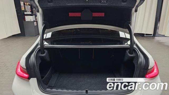 BMW 3-Series 2023 — photo 26