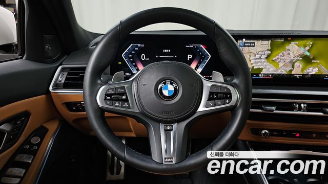 BMW 3-Series 2023 — photo 31