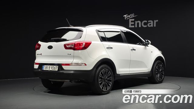 Kia Sportage 2012 — photo 2