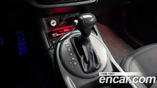 Kia Sportage 2012 — photo 12