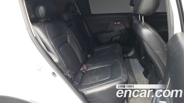 Kia Sportage 2012 — photo 18