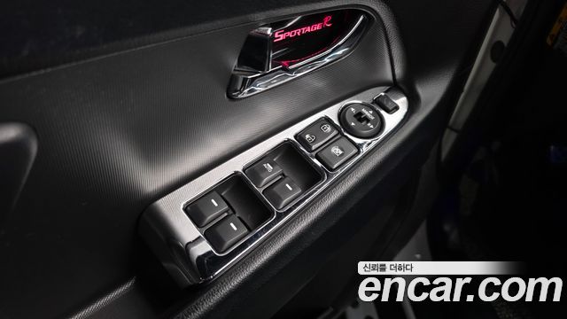 Kia Sportage 2012 — photo 29