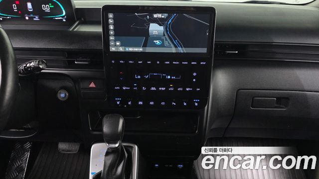 Hyundai Staria 2025 — photo 22
