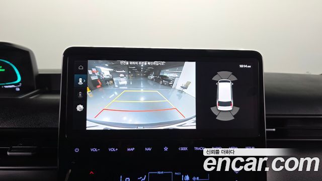 Hyundai Staria 2025 — photo 23