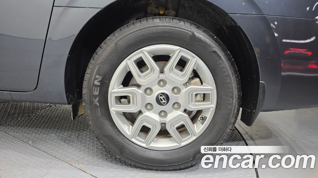 Hyundai Staria 2025 — photo 7