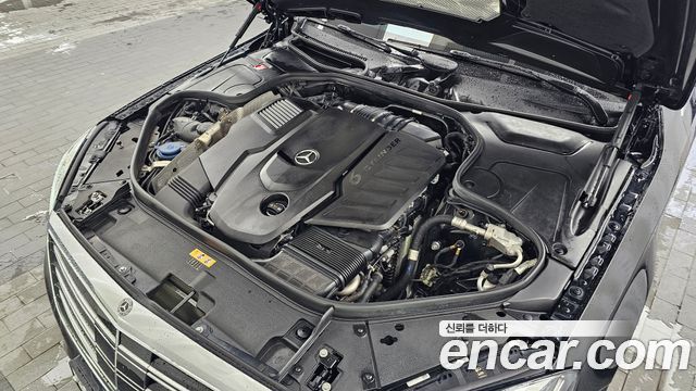 Mercedes-Benz S-Class 2020 — photo 6