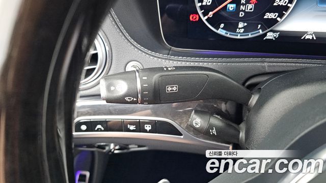 Mercedes-Benz S-Class 2020 — photo 28