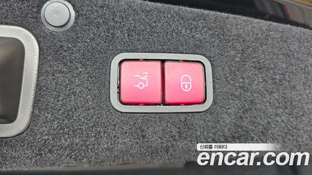Mercedes-Benz S-Class 2020 — photo 32