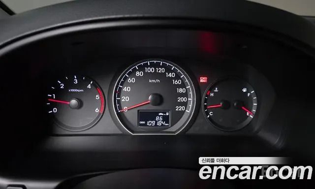 Hyundai Starex 2016 — photo 9