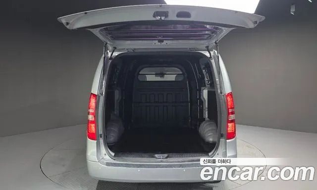 Hyundai Starex 2016 — photo 20