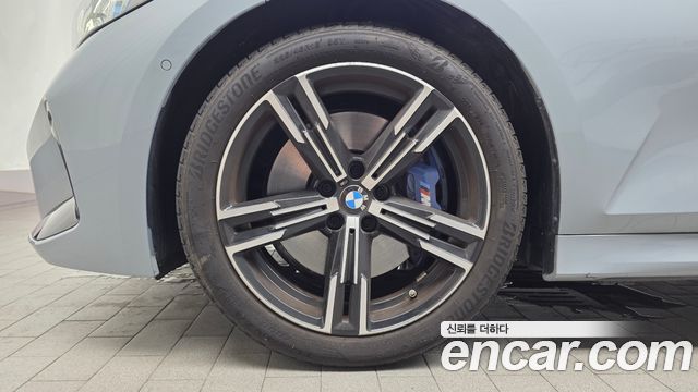 BMW 3-Series 2025 — photo 5