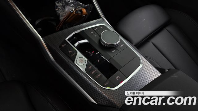 BMW 3-Series 2025 — photo 12