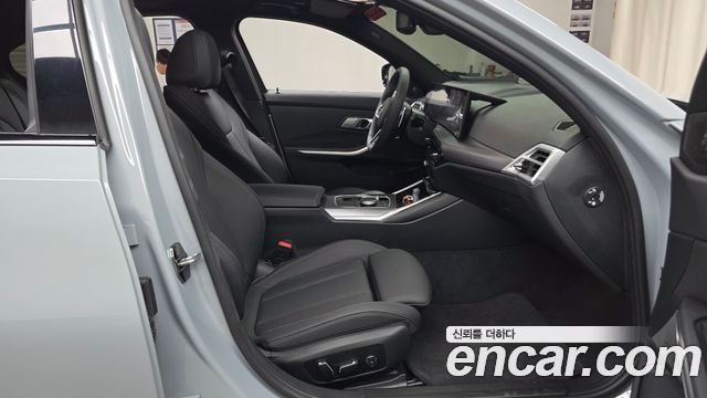 BMW 3-Series 2025 — photo 17