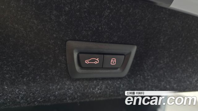 BMW 3-Series 2025 — photo 31