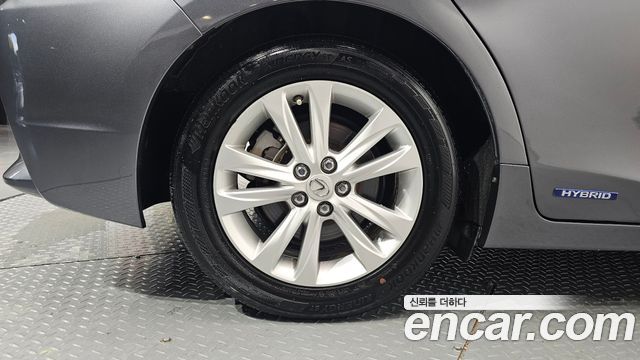 Lexus CT200h 2015 — photo 5