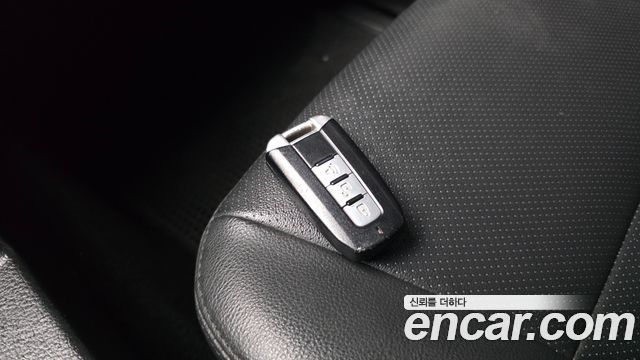 KG Mobility KORANDO 2018 — photo 30