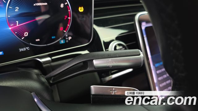 Mercedes-Benz S-Class 2021 — photo 12