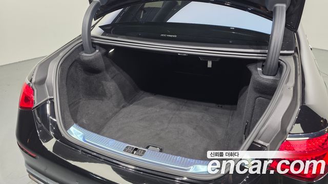 Mercedes-Benz S-Class 2021 — photo 24