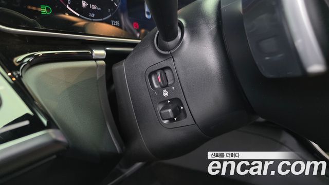 Mercedes-Benz S-Class 2021 — photo 25
