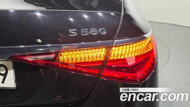 Mercedes-Benz S-Class 2021 — photo 9