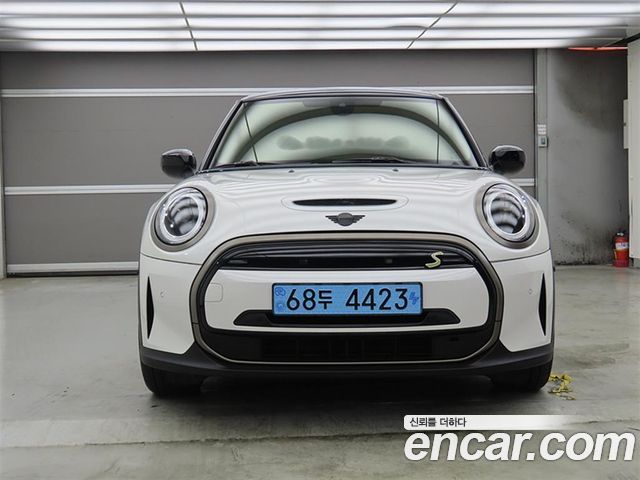 Mini Cooper 2023 — photo 2