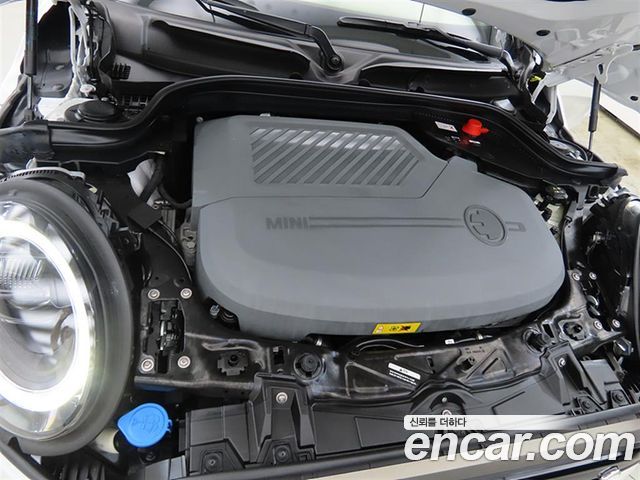 Mini Cooper 2023 — photo 19