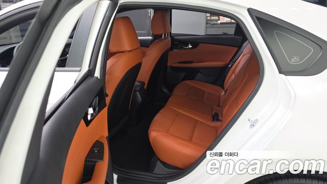 Kia K3 2024 — photo 17