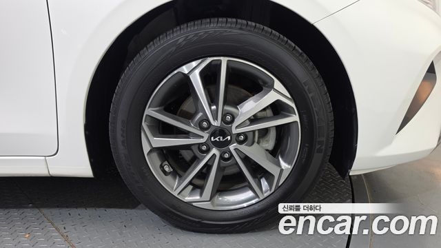 Kia K3 2024 — photo 7