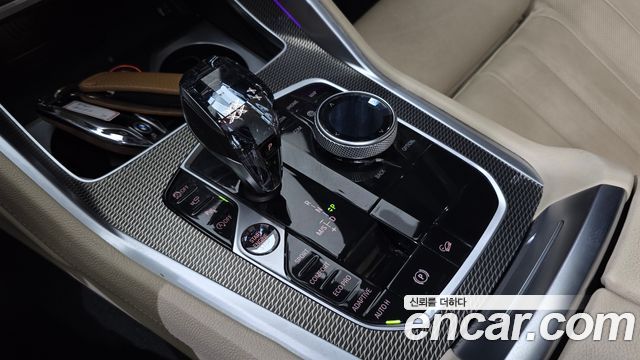 BMW X6 2021 — photo 12