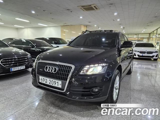 Audi Q5 2011 — photo 1