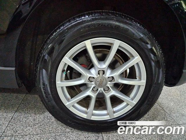 Audi Q5 2011 — photo 18