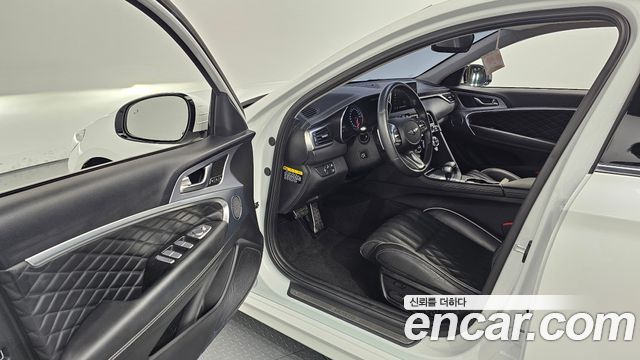 Genesis G70 2019 — photo 13