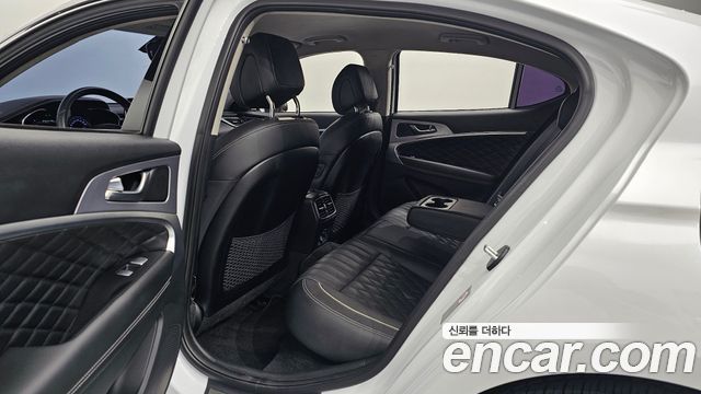 Genesis G70 2019 — photo 18