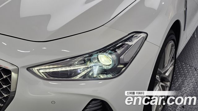 Genesis G70 2019 — photo 8