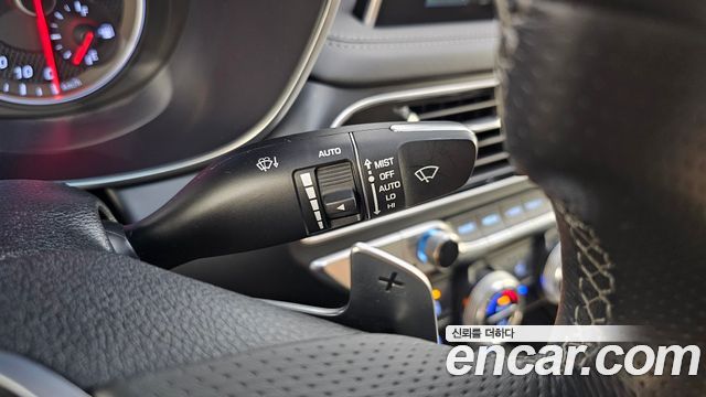 Genesis G70 2019 — photo 30