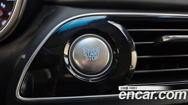 Genesis G70 2019 — photo 31