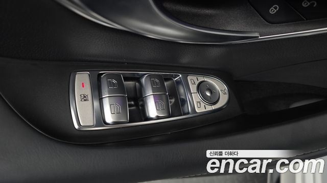 Mercedes-Benz AMG GT 2023 — photo 29