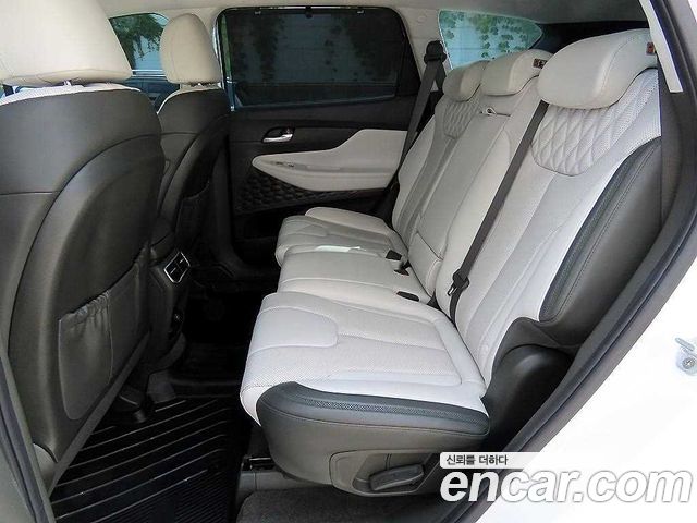 Hyundai Santafe 2021 — photo 11